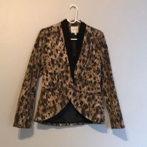 Leopard print blazer